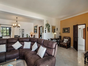 Villa V3 With Private Pool and air Conditioning and Free Wifi Internet