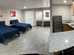 Executive Inn & Suites