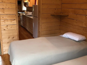 Ninilchik 132.6 Cabins and Rv Park