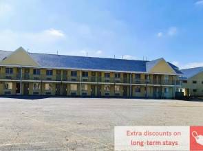 Bloomington Inn I-55 and I-74