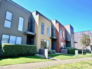 Torquay Townhouse - Close to Beach