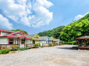 Gapyeong Dalbit Jeongwon Pension