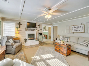 Home w/ Ouachita River & Lake Hamilton Access