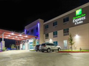 Holiday Inn Express & Suites Leander by IHG
