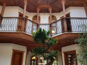 Room Kite Mansion