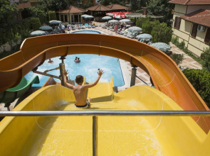 Villa Moonflower Apart Hotel