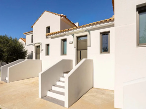 Eneos Boutique Residence - Koroni Garden Jewel