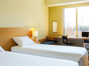 Отель ibis Deira Creekside Dubai