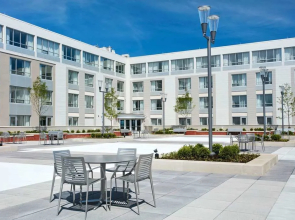 Courtyard Erie Bayfront