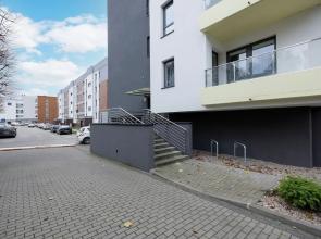 Supreme Apartment Mazowiecka by Renters