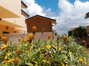 Villa Steps From the Beach