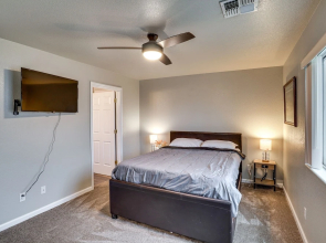 Fire Pit + Covered Patio: Bullhead City Escape!