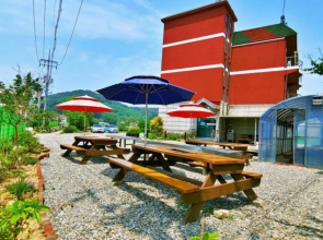 Hwaseong (Jebudo) Gaetbeol Pension