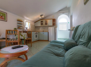 Beautiful Apartment in Barbat na Rabu With 1 Bedrooms and Wifi