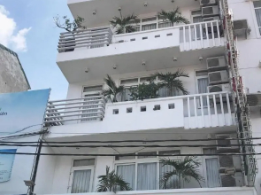 Canary Hotel Hue