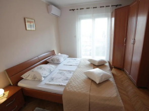 Apartments & Rooms Kresan