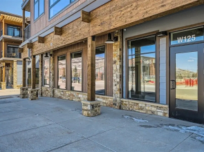 A-w4s305# 2 Bedroom Townhouse by RedAwning