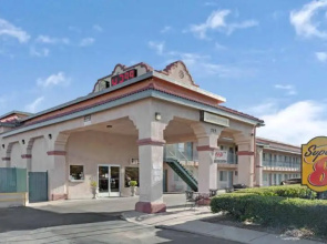 Super 8 Tucson Downtown Convention Center