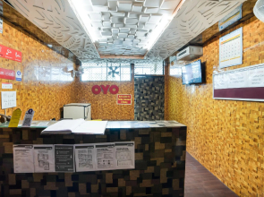 SPOT ON 74621 Hotel E Square Nxt