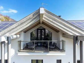 Family Friendly Italian Lakes Holiday Rental With Pool
