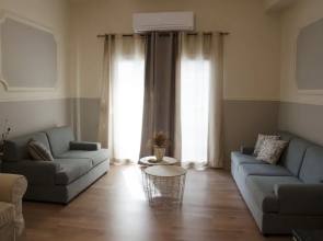 City Center Flat Near Museum and Port