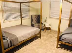 Private 2 Bedroom Midtown Apt