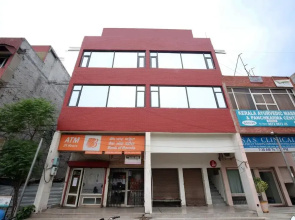 Hotel The Benz By OYO Rooms