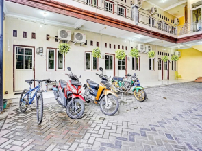 OYO 91795 Kos Jeehel Syariah