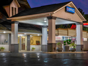 America's Comfort Lodge