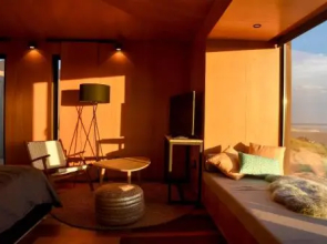 Luxury Bungalow Seafront