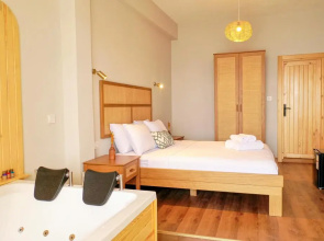 Ank’Ada Ayanikola (12+ Adult Only)