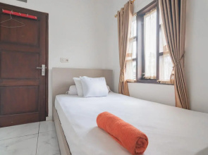 Small Homestay Syariah Sikembar Ciwidey