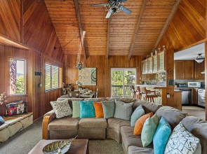 Pioneer Ridge by AvantStay Charming Hide Out Nestled In The Forest With BBQ