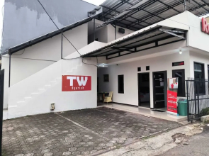 Jl. Gn. Gede No.22