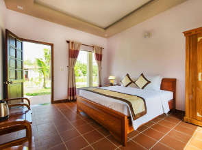 Ong Lang Village Resort