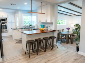 Upscale Upgraded Beautiful Spacious 3BR House in Encino Fully Renovated With Garage Very Large Fenced Yard Patio AT END OF Cul-de-sac p84