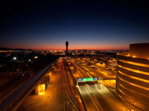 Hilton Phoenix Airport