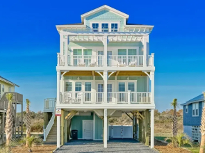 Knot A Care 4 Bedroom Home by RedAwning