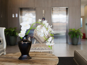 Mirage Express Patong Phuket Hotel