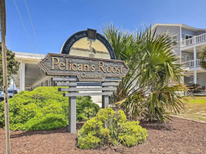Atlantic Beach Studio w/ Community Pool!