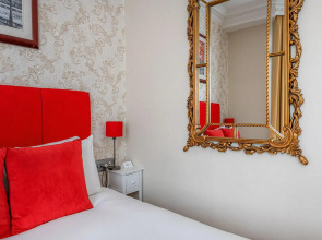 Ashburn Hotel