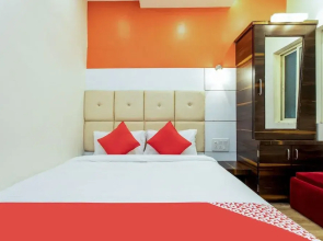 OYO 24822 Samarth Guest House