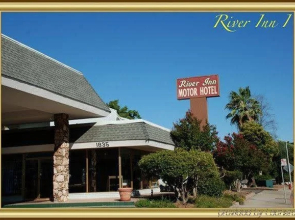 Budgetel River Inn
