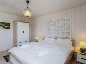 Stunning Home in Zerpenschleuse With 2 Bedrooms and Wifi