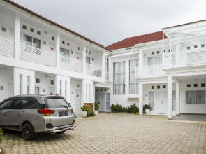 RedDoorz near Exit Toll Bogor
