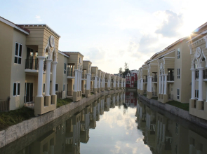 Everia Villas Resort