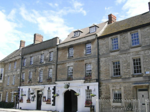Marlborough Arms Hotel