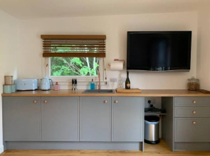 Highland HotTub Retreat, on NC500