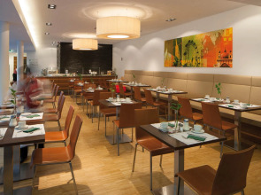 Отель Four Points Flex by Sheraton Vienna Hauptbahnhof