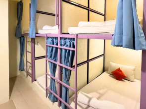 Sleepy Station - Hostel